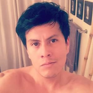 Meet your Posher, Cesar